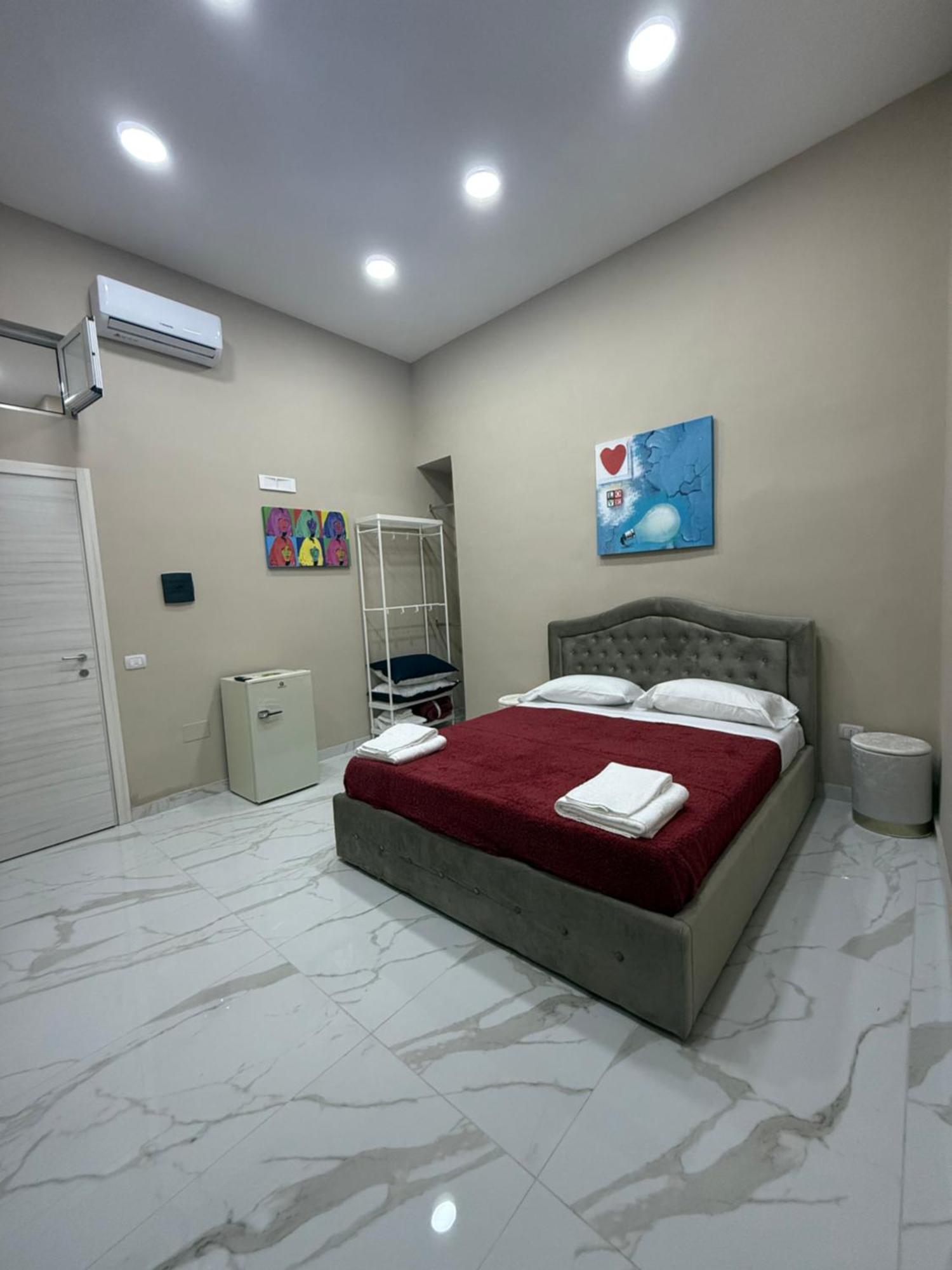 Valentino Caracciolo 105 Apartment Naples Exterior photo