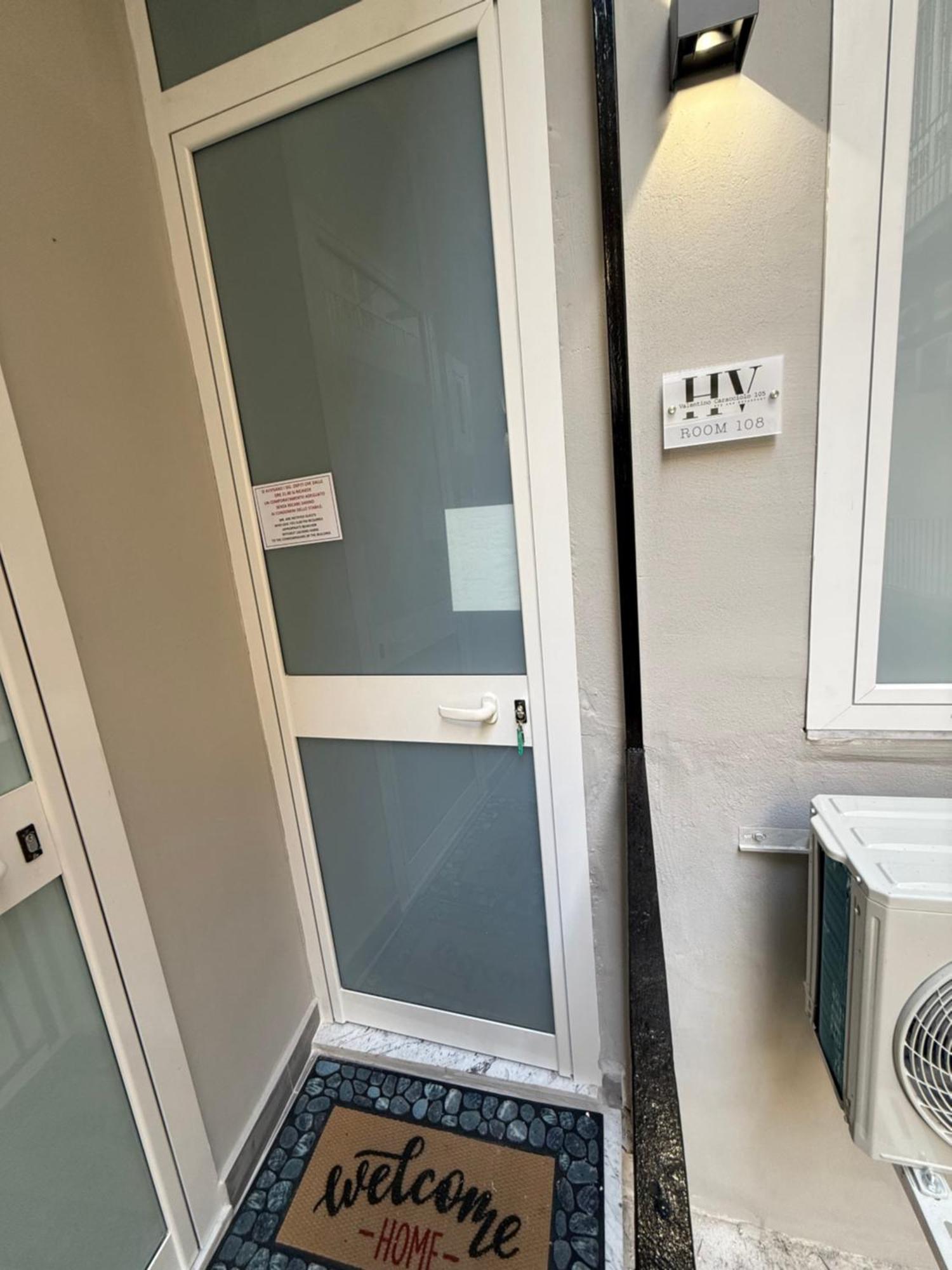 Valentino Caracciolo 105 Apartment Naples Exterior photo